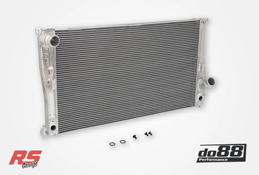 Do88 07-13 BMW 135i/335i N54/N55 (E82/E88/E9X) Automatic Radiator